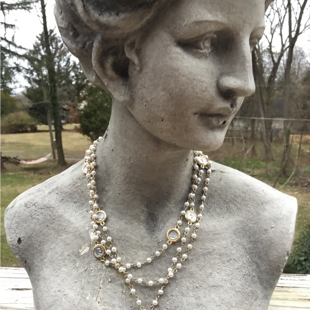 Goldtone necklace with pearls and faux coins
